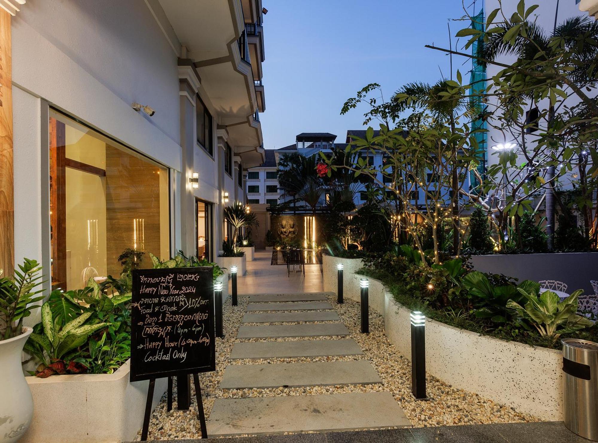 Ratana Angkor Hotel シェムリアップ エクステリア 写真